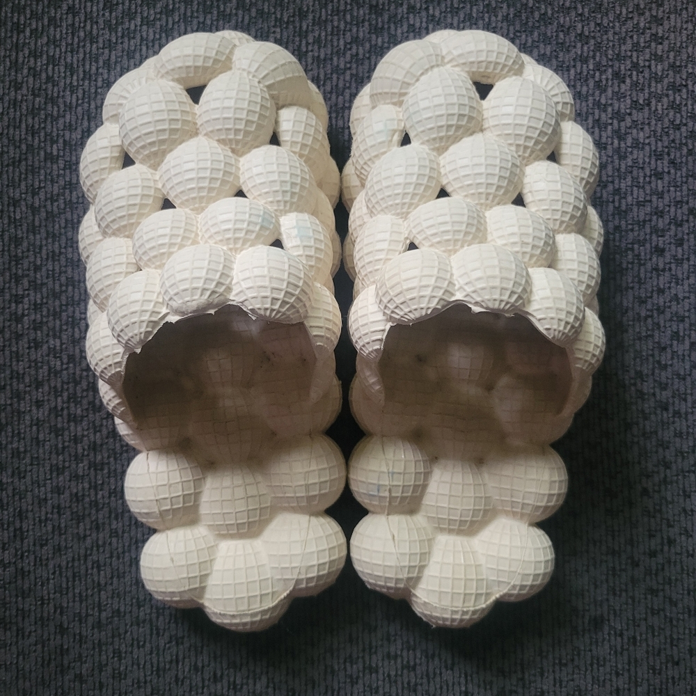 White Bubble Slides Massage Slippers Size 4/5